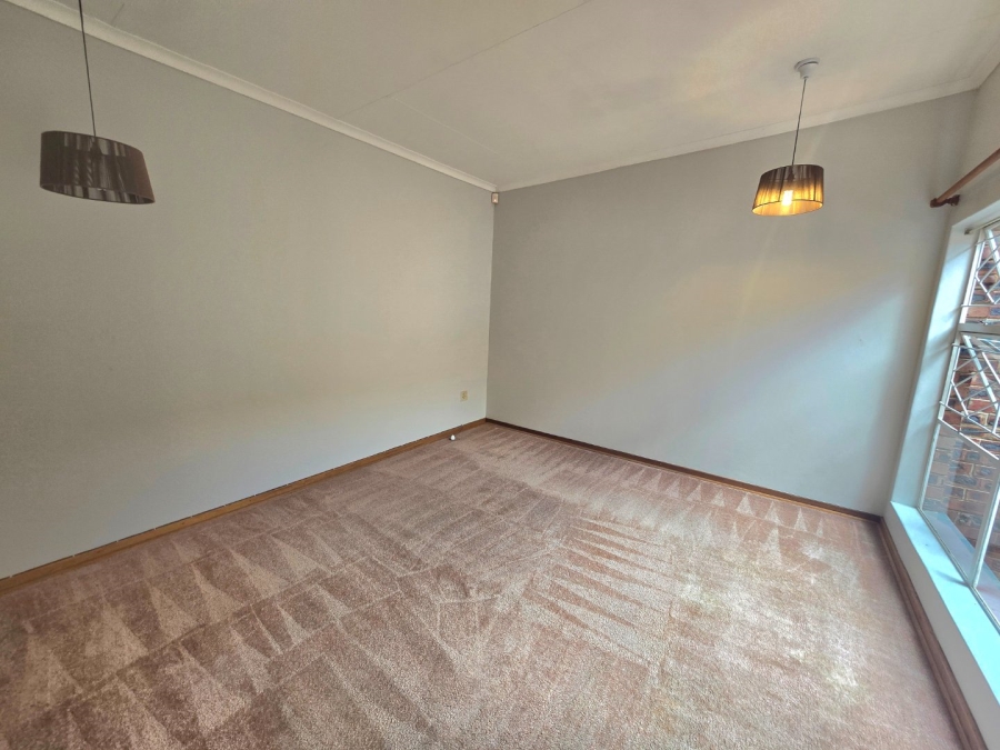 To Let 4 Bedroom Property for Rent in Panorama Free State